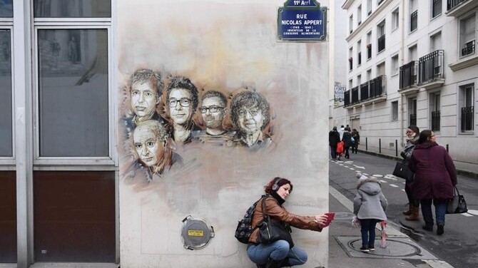 Kẻ tấn công tạp chí Charlie Hebdo bị kết án 30 năm tù, cấm nhập cảnh Pháp