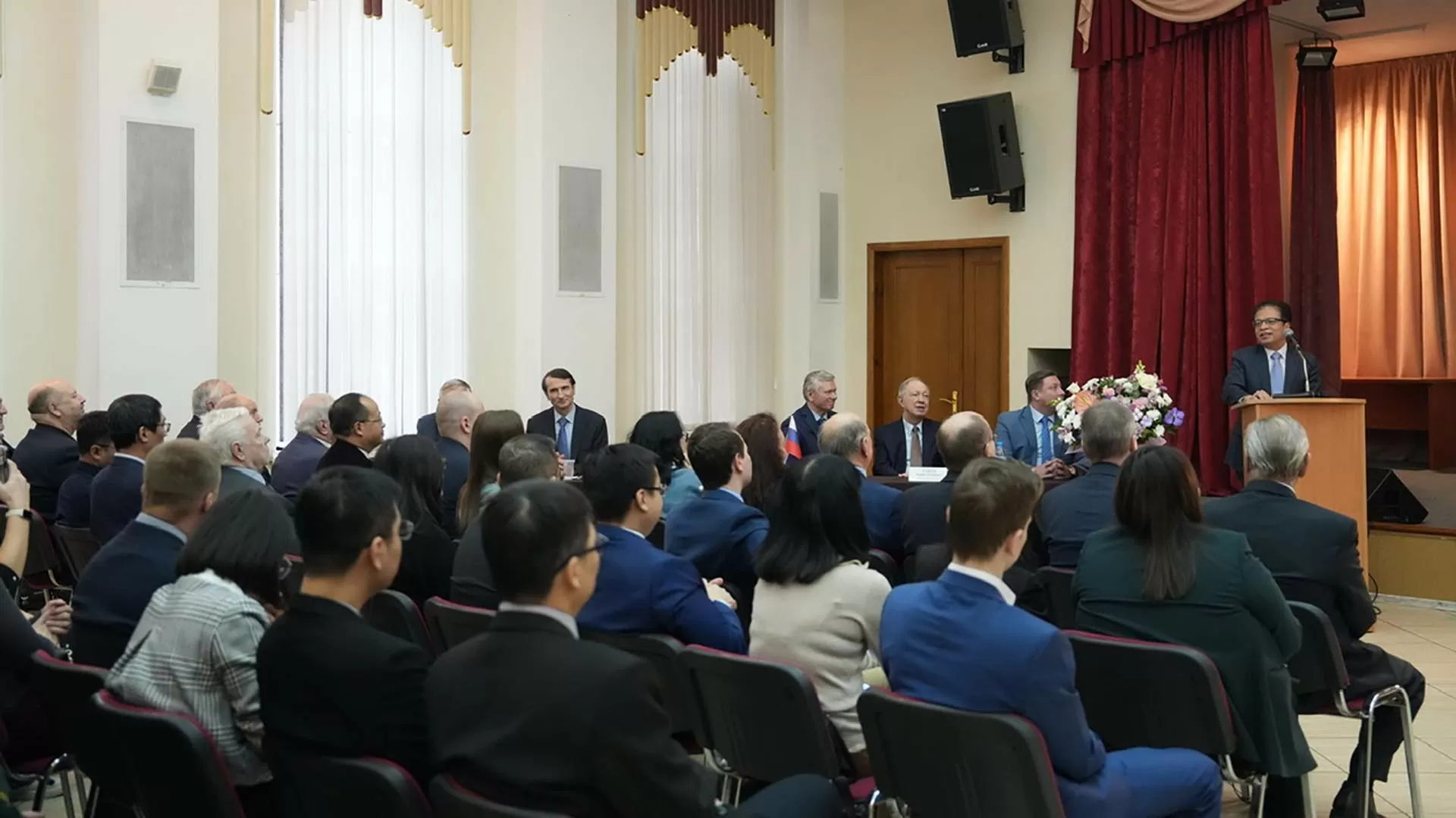 Tình hữu nghị truyền thống lâu đời tài sản vô giá của Việt Nam và Liên bang Nga trong suốt 75 năm hợp tác Tình hữu nghị truyền thống lâu đời tài sản vô giá của Việt Nam và Liên bang Nga trong suốt 75 năm hợp tác