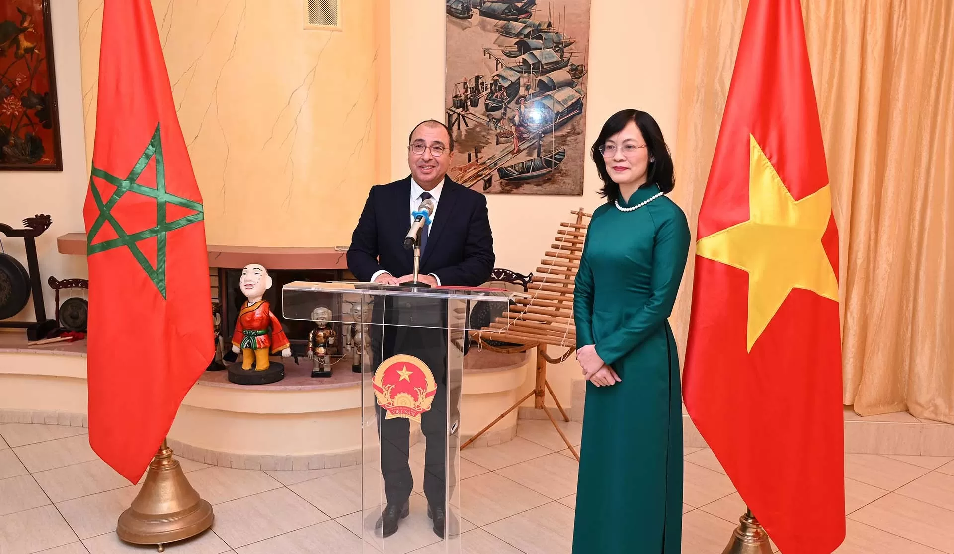 Trao quyết định bổ nhiệm Lãnh sự danh dự Việt Nam tại Casablanca, Morocco Trao quyết định bổ nhiệm Lãnh sự danh dự Việt Nam tại Casablanca, Morocco