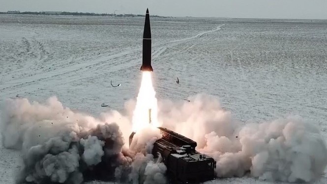 Uy lực khủng khiếp của tên lửa đạn đạo Iskander