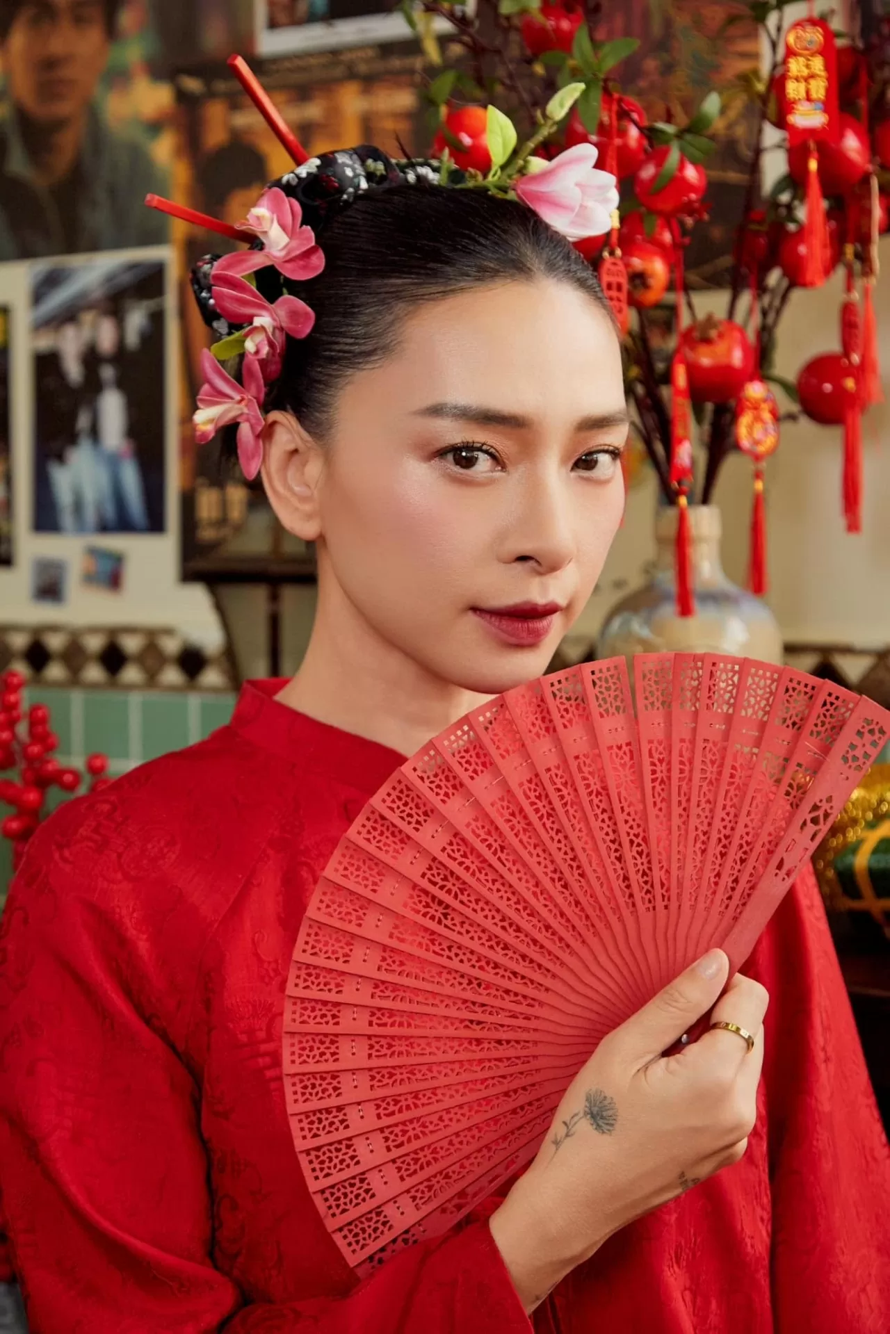 Lý Nhã Kỳ, Đỗ Thị Hà... xinh đẹp, duyên dáng khi diện áo dài Tết Lý Nhã Kỳ, Đỗ Thị Hà... xinh đẹp, duyên dáng khi diện áo dài Tết