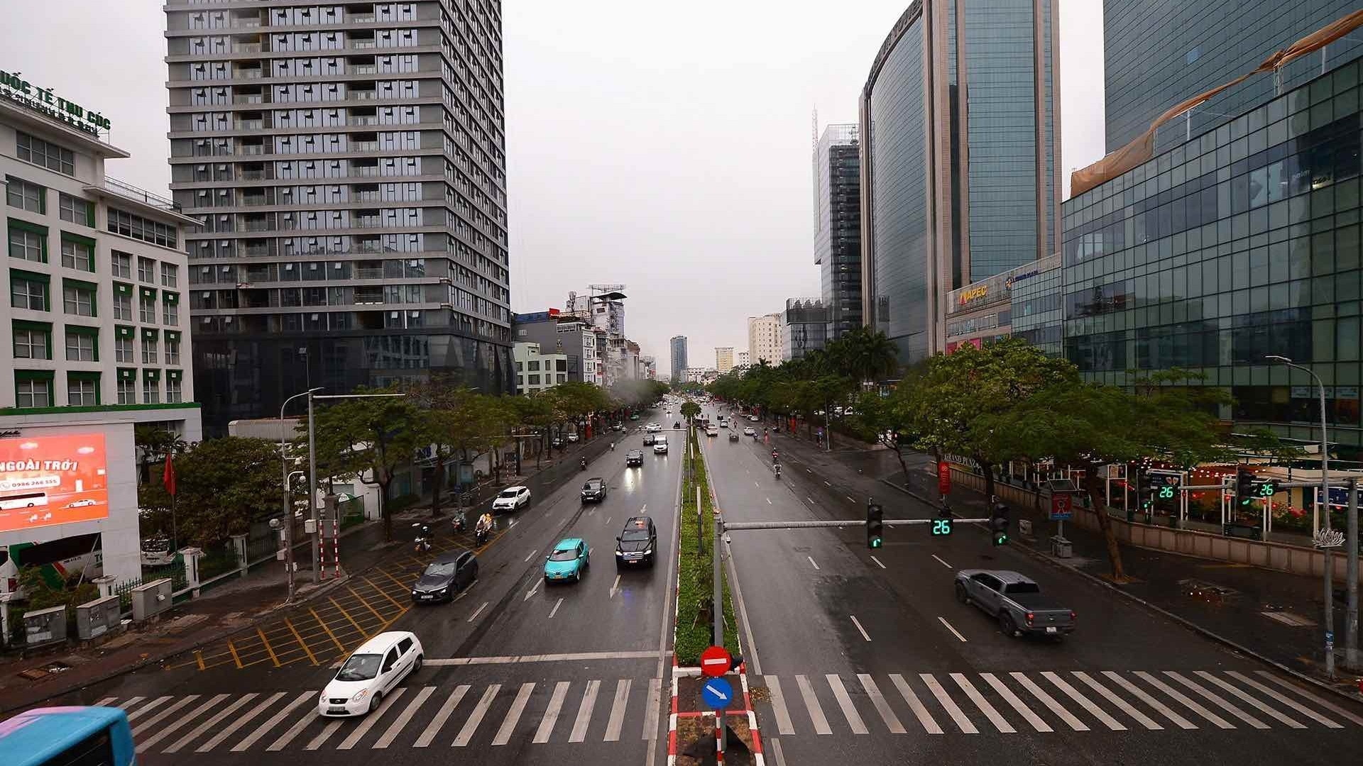 Hà Nội 27 Tết mưa rét bao trùm, đường phố vắng lặng