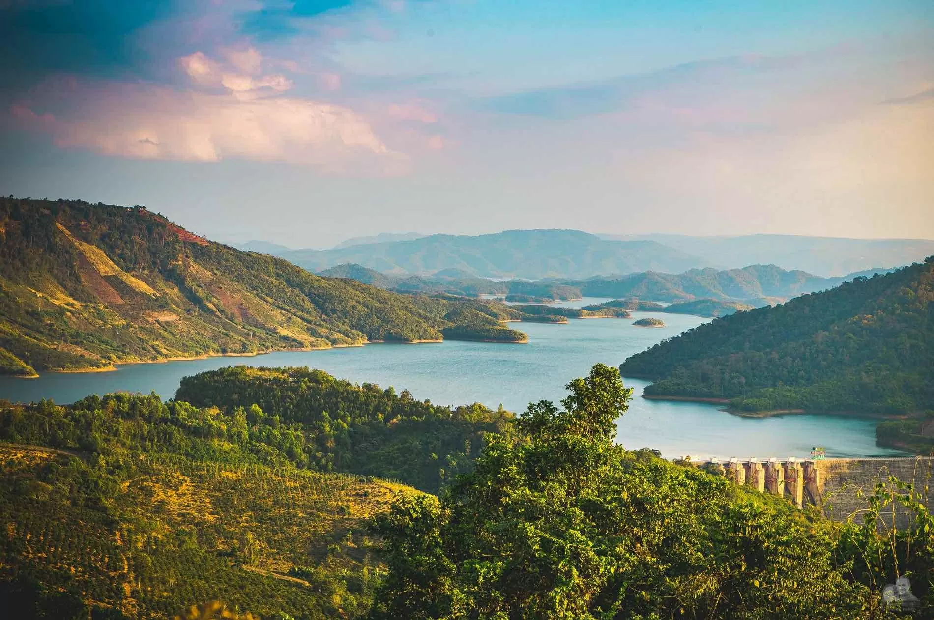 Du khách có thể cắm trại ở hồ Tà Đùng - Né đông đúc, tránh lừa đảo khi du lịch Tết Nguyên đán 2025