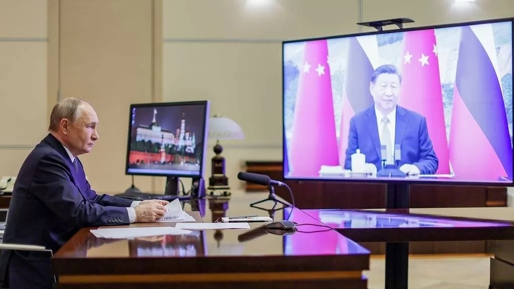 Ảnh ấn tượng: Tổng thống Trump ‘thực sự muốn’ gặp người này để chấm dứt xung đột ở Ukraine, ông Putin nói trừng phạt Nga gây tổn hại Mỹ