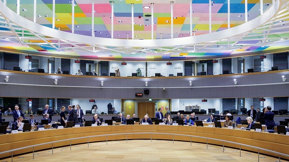 Hungary ‘gật đầu’, EU thống nhất gia hạn lệnh trừng phạt Nga