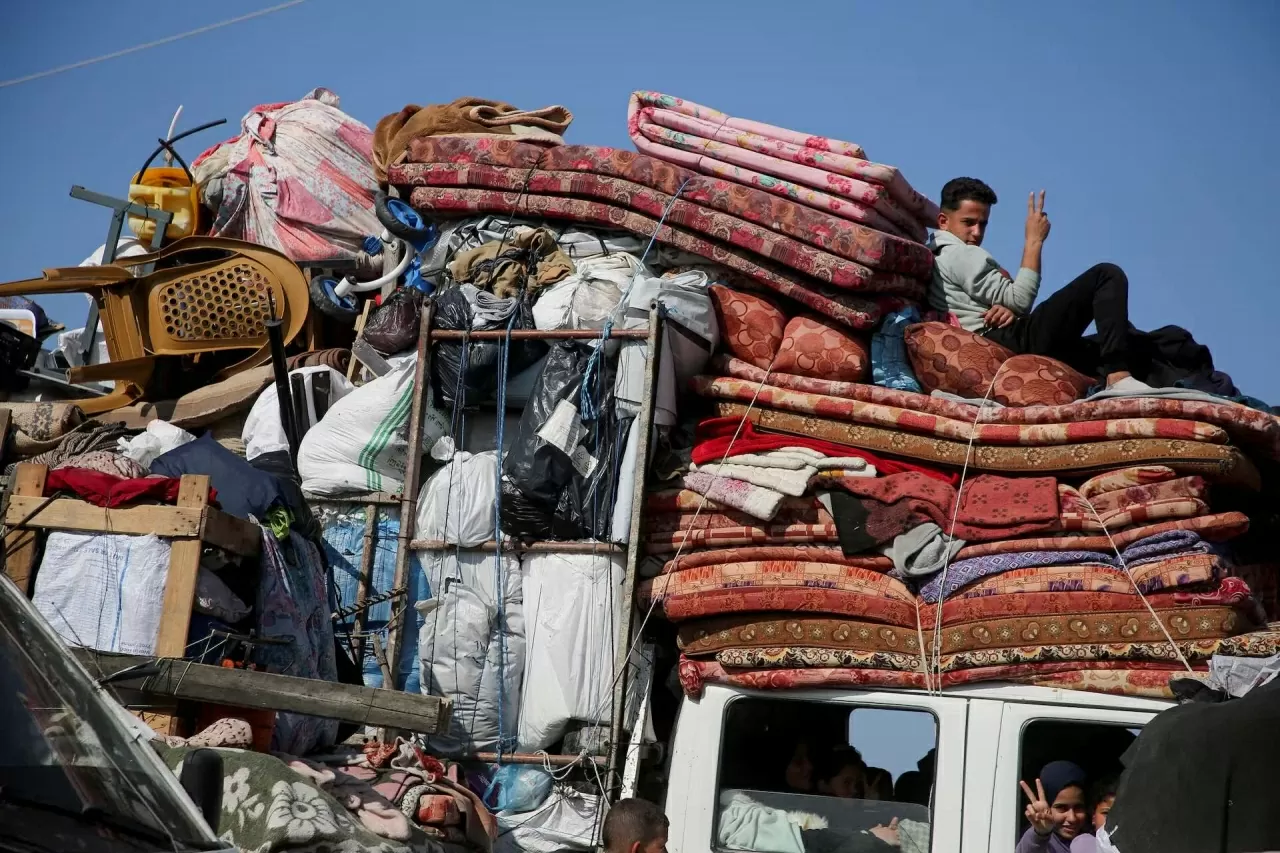 Hàng chục nghìn người Palestine háo hức trở về nhà ở phía Bắc Dải Gaza Hàng chục nghìn người Palestine háo hức trở về nhà ở phía Bắc Dải Gaza