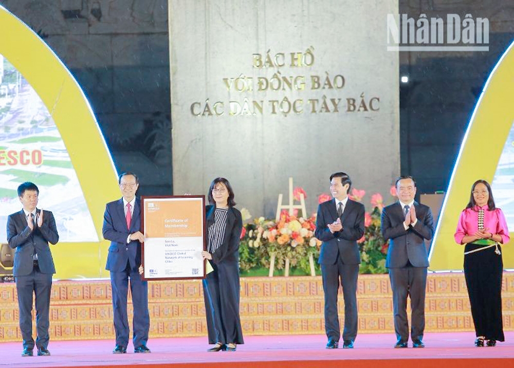 Thành phố Sơn La tổ chức Lễ đón nhận danh hiệu thành viên mạng lưới thành phố học tập toàn cầu của UNESCO.