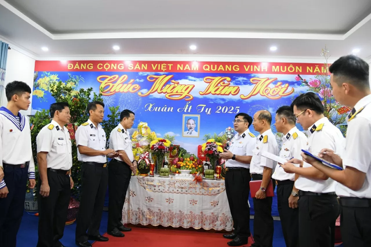 Bộ Tư lệnh Vùng 5 Hải quân: Sôi nổi Hội thi trang trí phòng đón Xuân Ất Tỵ 2025 Bộ Tư lệnh Vùng 5 Hải quân: Sôi nổi Hội thi trang trí phòng đón Xuân Ất Tỵ 2025