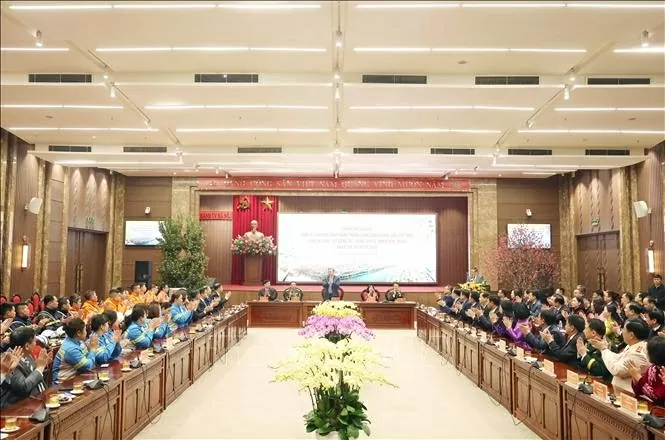 Tổng Bí thư tin tưởng, Hà Nội sẽ hoàn thành và hoàn thành vượt mức các chỉ tiêu, mục tiêu đề ra, mang lại sự phát triển, thịnh vượng, giàu mạnh, ổn định để người dân được thụ hưởng, những gì văn minh nhất, những gì tốt đẹp nhất - Ảnh: TTXVN Tổng Bí thư tin tưởng, Hà Nội sẽ hoàn thành và hoàn thành vượt mức các chỉ tiêu, mục tiêu đề ra, mang lại sự phát triển, thịnh vượng, giàu mạnh, ổn định để người dân được thụ hưởng, những gì văn minh nhất, những gì tốt đẹp nhất - Ảnh: TTXVN