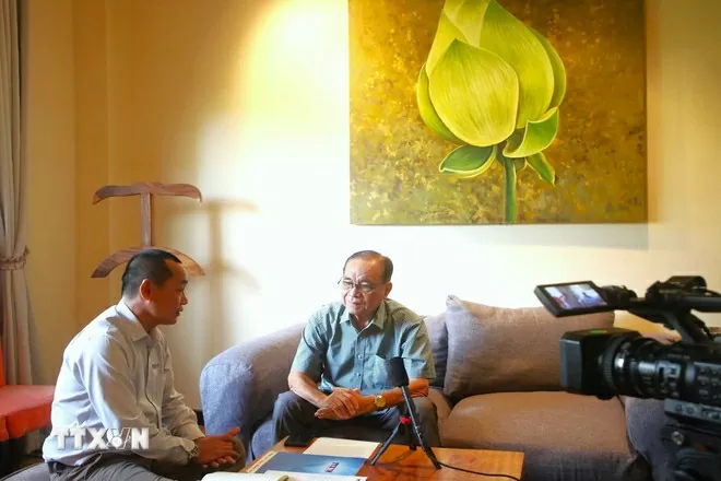 Ông Trần Văn Năm, Chủ tịch KVA chi nhánh tỉnh Preah Sihanouk (Campuchia), trao đổi với phóng viên Thông tấn xã Việt Nam. (Ảnh: TTXVN phát) Ông Trần Văn Năm, Chủ tịch KVA chi nhánh tỉnh Preah Sihanouk (Campuchia), trao đổi với phóng viên Thông tấn xã Việt Nam. (Ảnh: TTXVN phát)