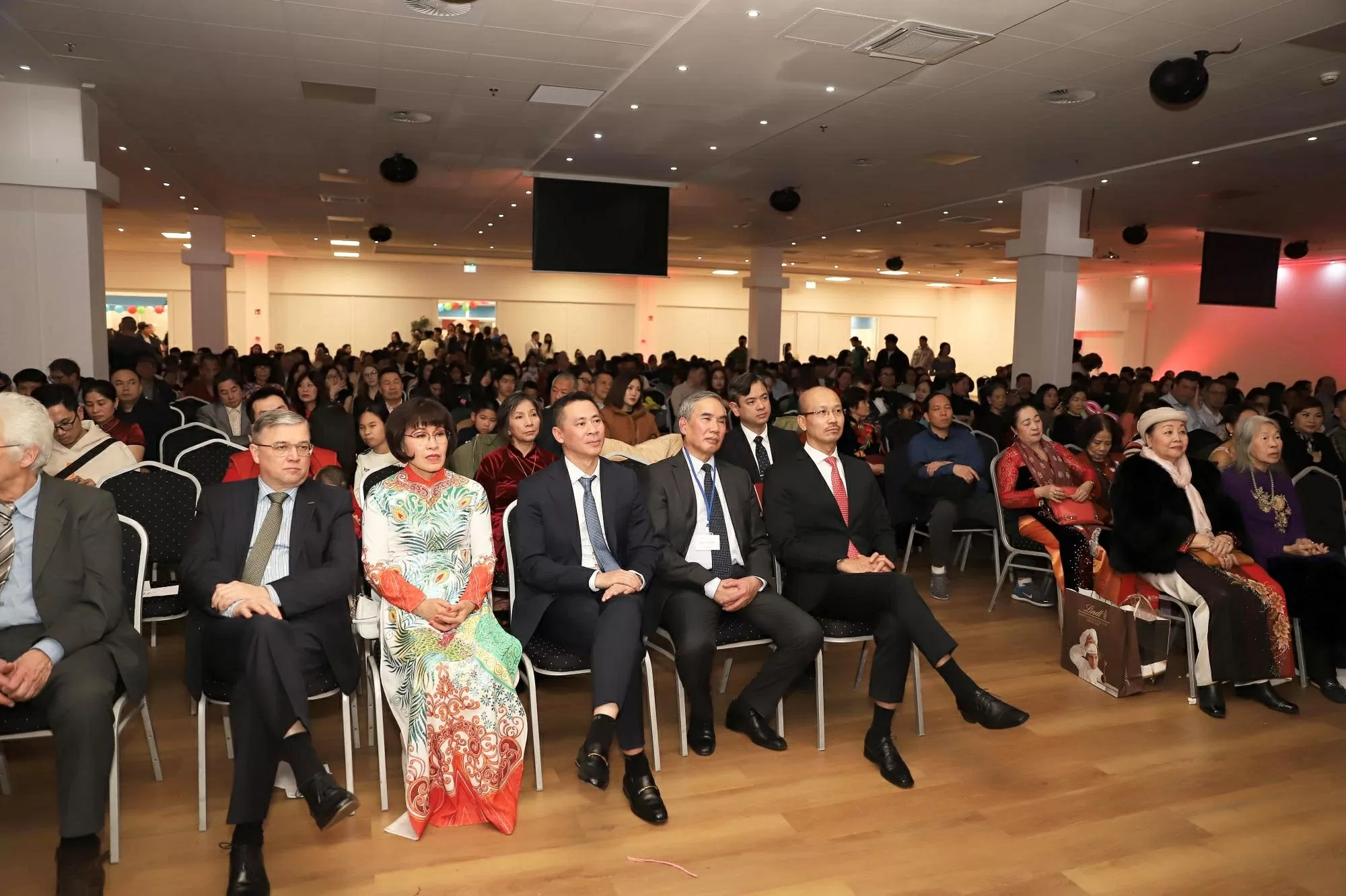 Lễ hội mừng Xuân Ất Tỵ ấm áp tại Hungary Lễ hội mừng Xuân Ất Tỵ ấm áp tại Hungary