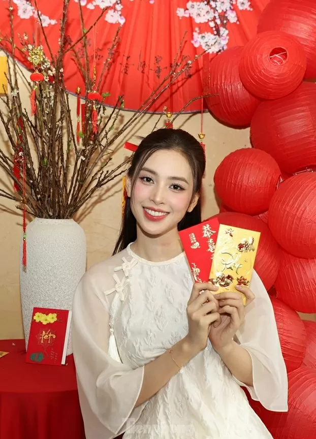 Hoa hậu Tiểu Vy Bộ tứ báo thủ Nhan sắc gây thương nhớ của 'nàng thơ' trong phim Bộ tứ báo thủ - Tiểu Vy