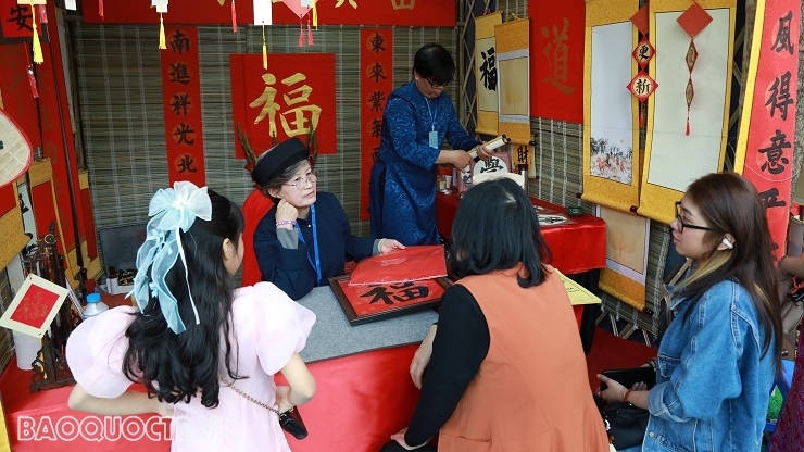 Náo nức Hội chữ Xuân Ất Tỵ 2025