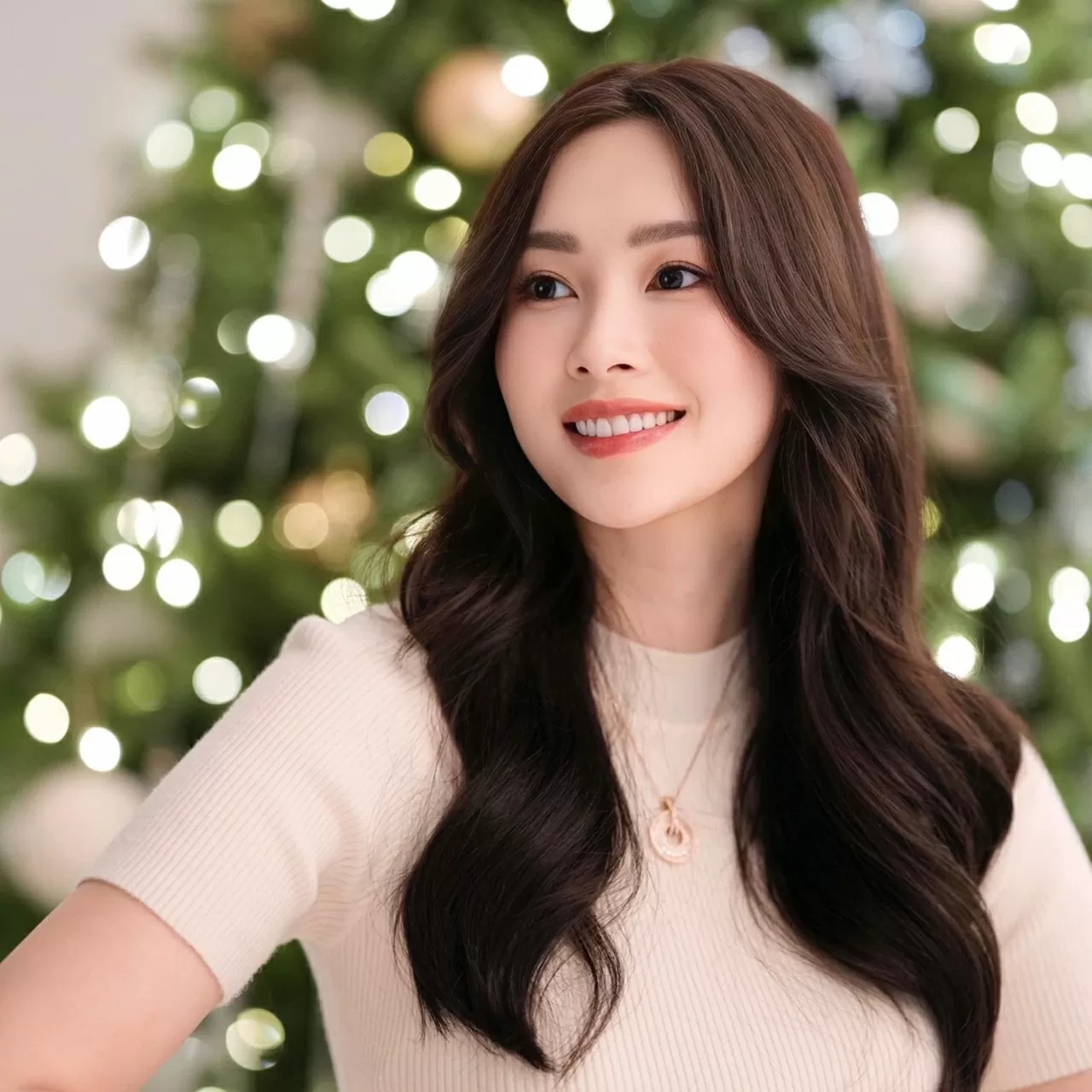 Hoa hậu Đặng Thu Thảo