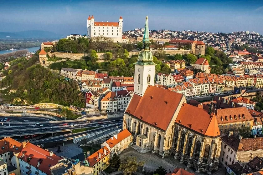 Đại sứ Phạm Trường Giang: Thắt chặt hữu nghị và hợp tác, tăng cường tin cậy và hiểu biết Việt Nam-Slovakia
