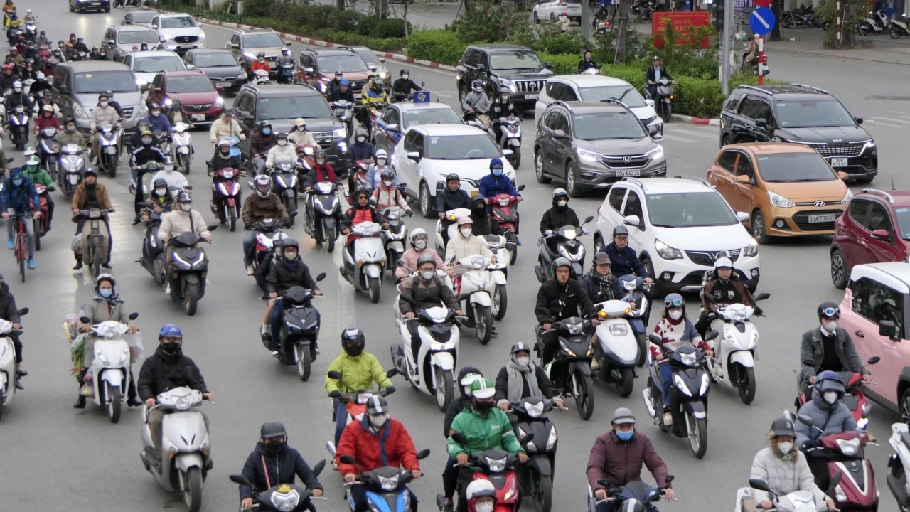 Thủ đô Hà Nội ngày làm việc đầu tiên sau kỳ nghỉ lễ