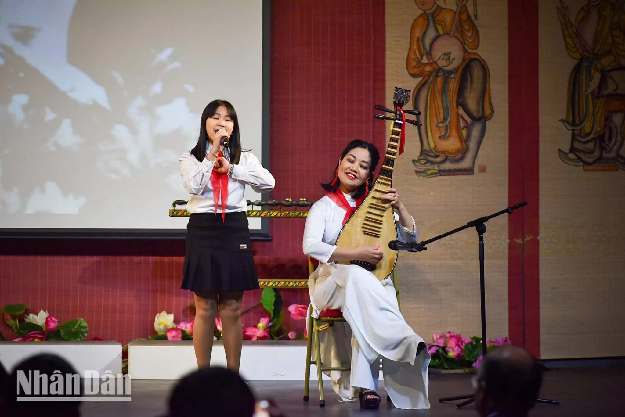 Kỷ niệm 95 năm Ngày thành lập Đảng Cộng sản Việt Nam tại Pháp Kỷ niệm 95 năm Ngày thành lập Đảng Cộng sản Việt Nam tại Pháp