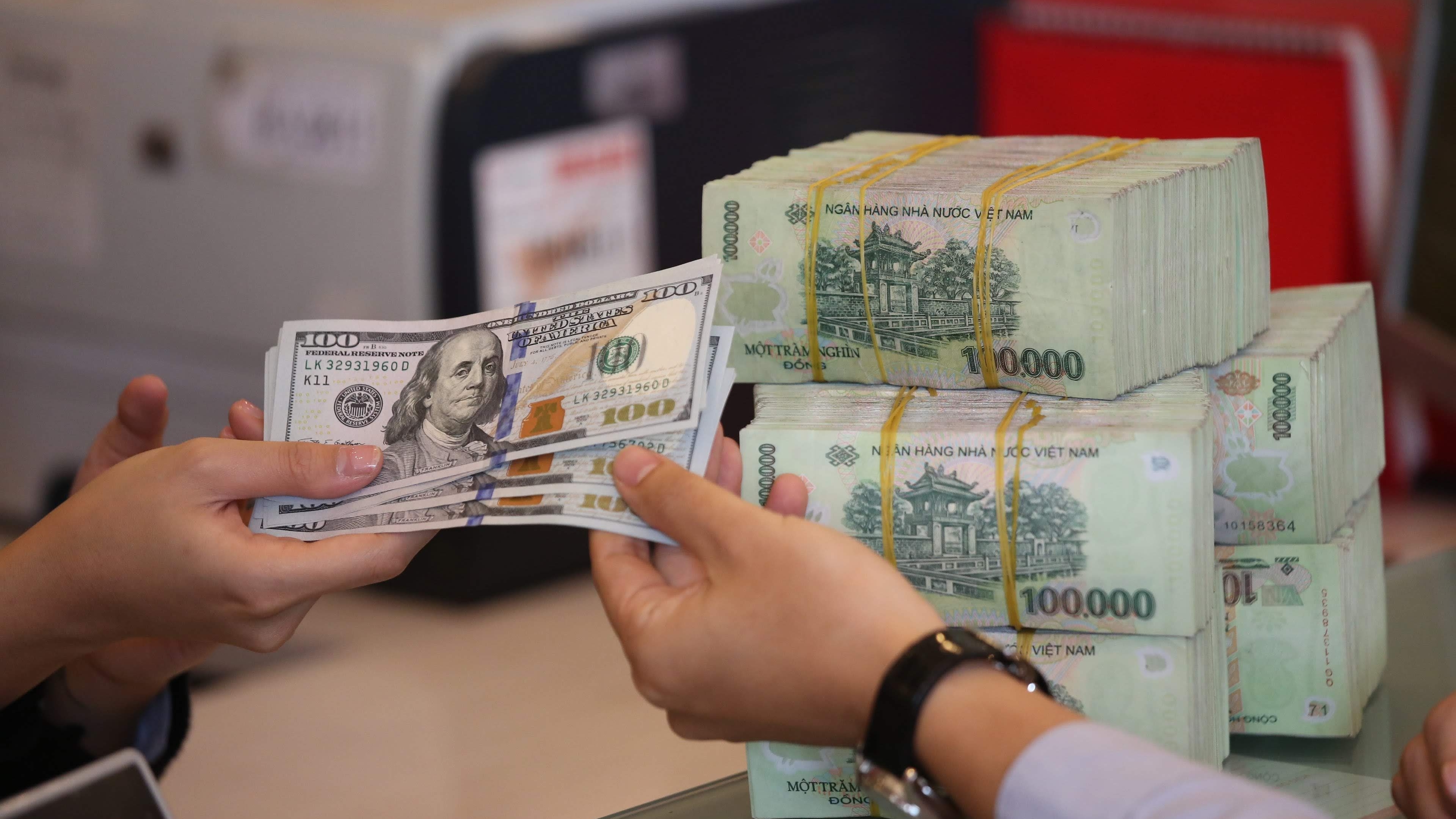 Tỷ giá ngoại tệ, tỷ giá USD/VND hôm nay 14/7: USD phục hồi nhẹ; chính sách thương mại Mỹ, tình hình Trung Đông ảnh hưởng thị trường