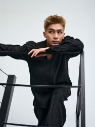 Ngoại hình điển trai, chuẩn sao quốc tế của nam chính phim Bộ tứ sát thủ