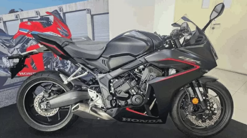 Honda trình làng CB650R và CBR650R 2025, có giá từ 269 triệu đồng Honda trình làng CB650R và CBR650R 2025, có giá từ 269 triệu đồng