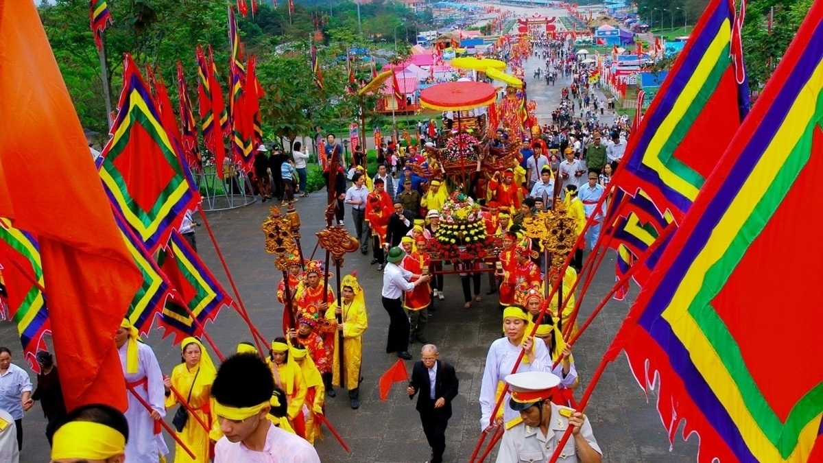 Top 10 lễ hội văn hoá lớn ở miền Bắc du khách không nên bỏ lỡ