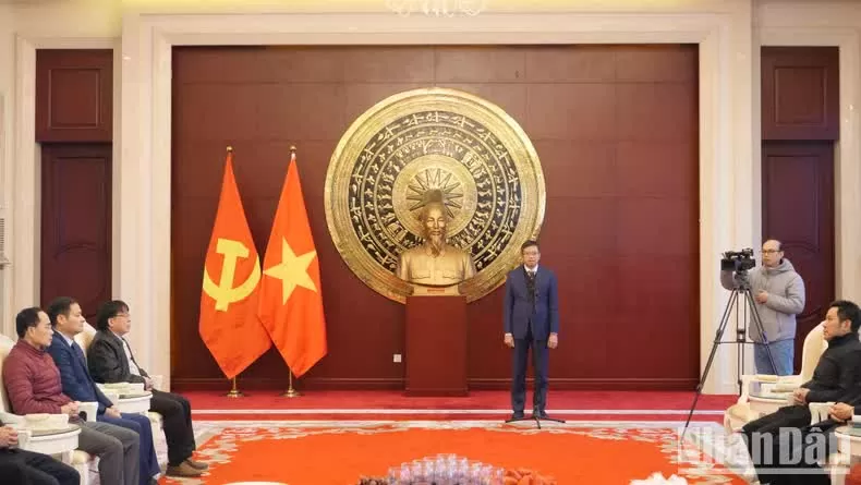 Trang trọng lễ kỷ niệm 95 năm Ngày thành lập Đảng tại Bắc Kinh, Trung Quốc Trang trọng lễ kỷ niệm 95 năm Ngày thành lập Đảng tại Bắc Kinh, Trung Quốc