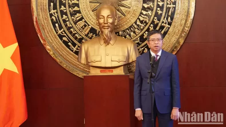 Trang trọng lễ kỷ niệm 95 năm Ngày thành lập Đảng tại Bắc Kinh, Trung Quốc Trang trọng lễ kỷ niệm 95 năm Ngày thành lập Đảng tại Bắc Kinh, Trung Quốc