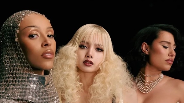 Lisa BlackPink ra đĩa đơn và video chủ đề tái sinh