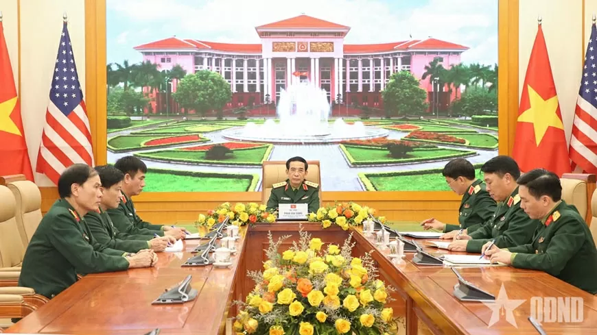 Đại  tướng Phan Văn Giang điện đàm với Bộ trưởng Quốc phòng Hoa Kỳ Pete Hegseth
