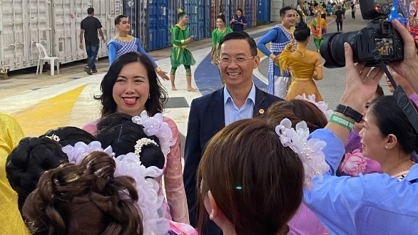 Thứ trưởng Ngoại giao gặp gỡ kiều bào là chuyên gia, trí thức, học giả người Việt Nam tại Singapore