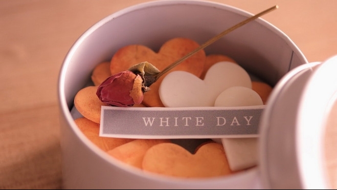 Những phong tục tình yêu kỳ lạ đầy lãng mạn vào ngày Lễ tình nhân