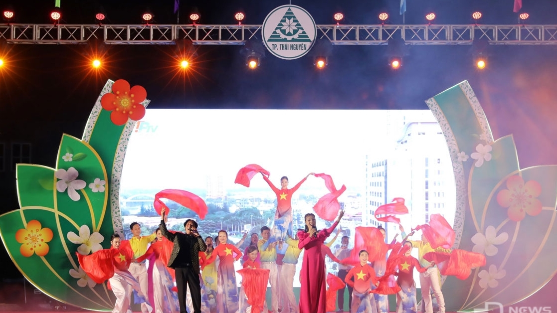 Thái Nguyên: Khai mạc Lễ hội Hương sắc trà xuân - vùng chè đặc sản Tân Cương