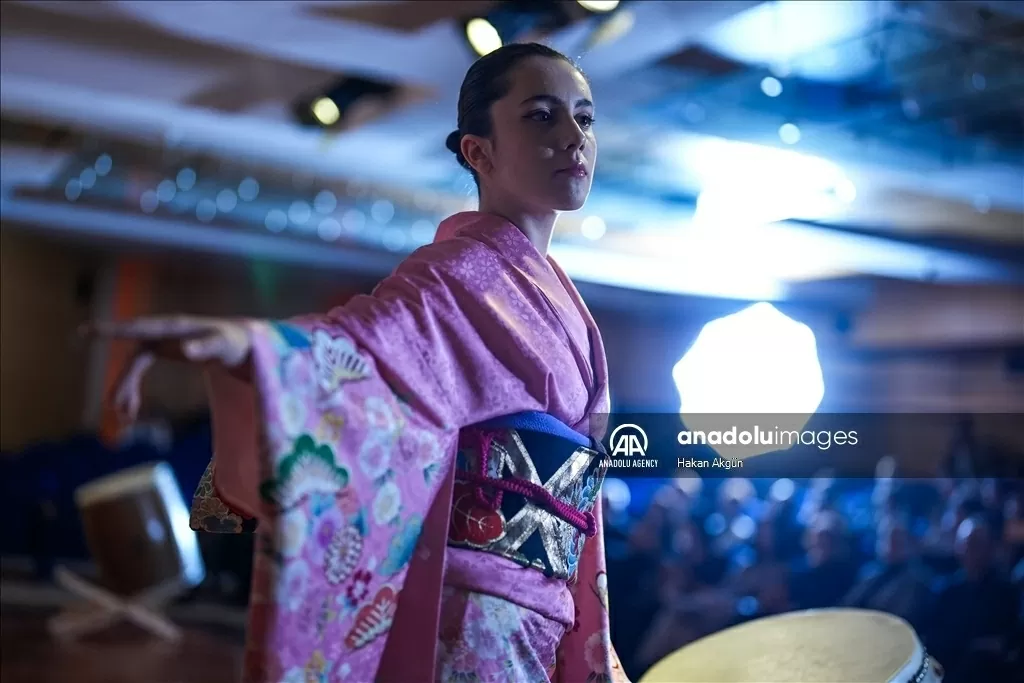 Trình diễn thời trang Thổ Nhĩ Kỳ-Nhật Bản nhân kỷ niệm 100 năm thiết lập quan hệ ngoại giao. (Nguồn: Anadolu) Trình diễn thời trang Thổ Nhĩ Kỳ-Nhật Bản nhân kỷ niệm 100 năm thiết lập quan hệ ngoại giao. (Nguồn: Anadolu)