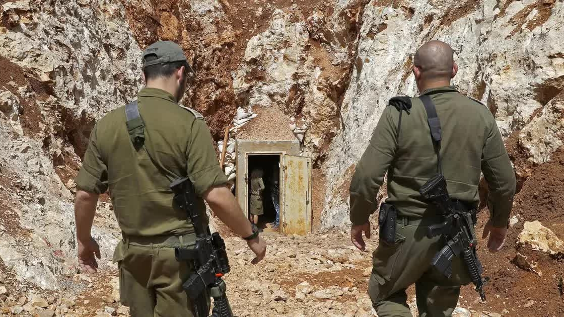 Israel oanh kích đường hầm của Hezbollah