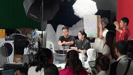 Phiên live của Hằng Du Mục thành công nhờ điều gì?