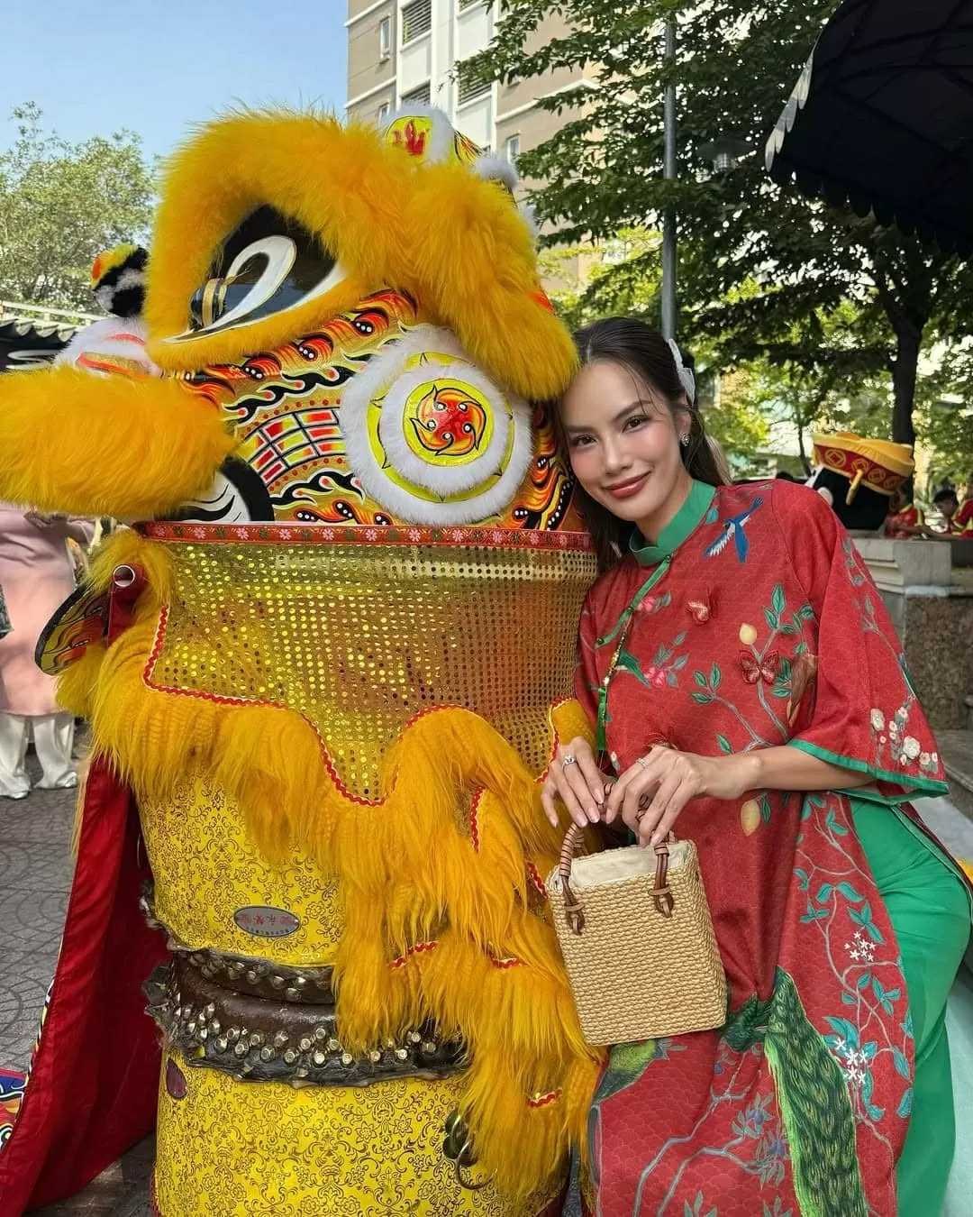 Ngắm dàn sao Việt diện áo dài đầu Xuân Ngắm dàn sao Việt diện áo dài đầu Xuân