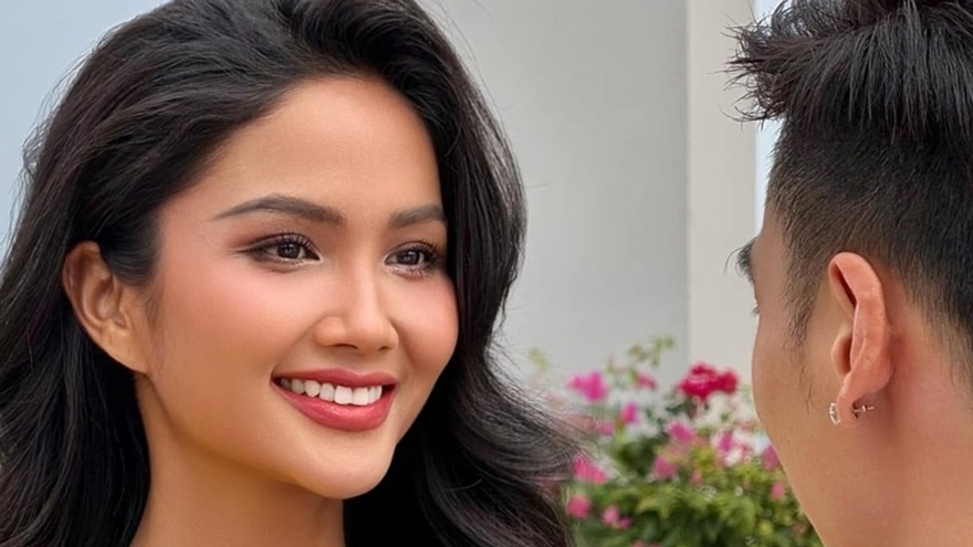 Hoa hậu H'Hen Niê tiết lộ khoảnh khắc bạn trai cầu hôn