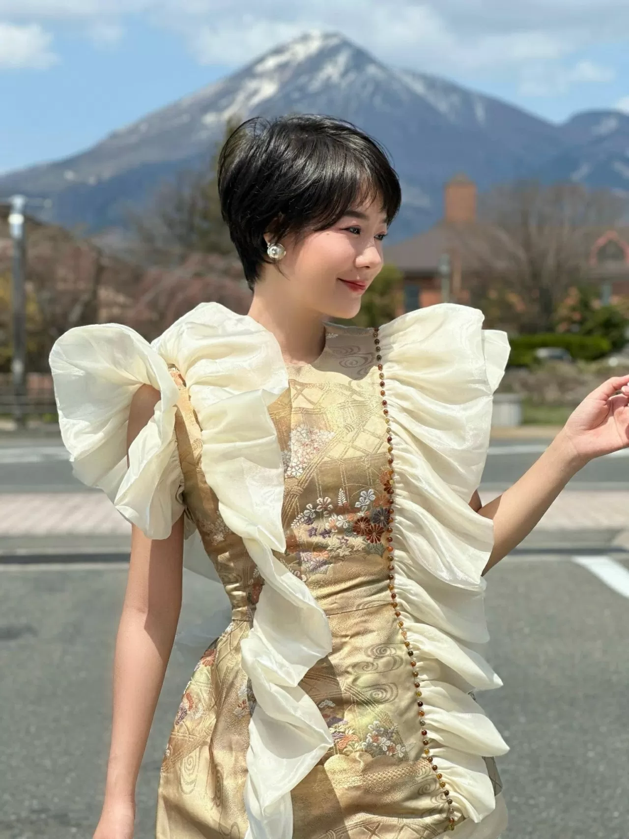 Nhan sắc cô Liễu - Hoàng Kim Ngọc phim Đèn âm hồn hot nhất rạp Việt Nhan sắc cô Liễu - Hoàng Kim Ngọc phim Đèn âm hồn hot nhất rạp Việt