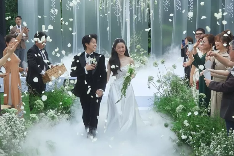 Thời trang bạn đời Vũ Cát Tường Thời trang bạn đời Vũ Cát Tường