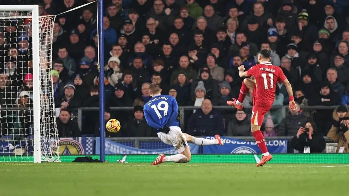 Mohamed Salah lập kỷ lục Ngoại hạng Anh