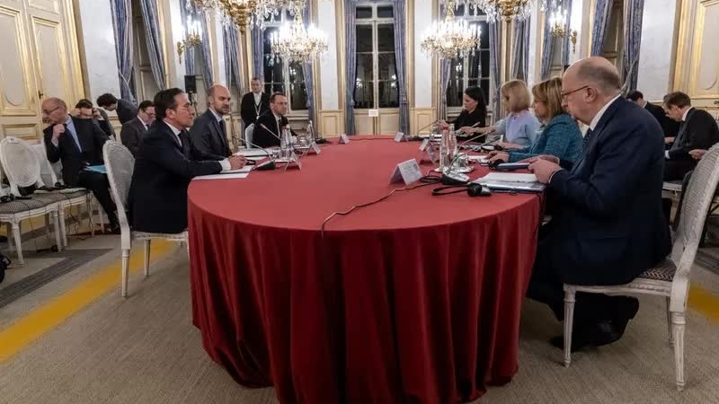 Xung đột Ukraine: Châu Âu gấp gáp, cố 'kiếm suất' trên bàn đàm phán giữa lúc Mỹ đi lối riêng, Pháp khẳng định EU sẽ 'che chở' cho Kiev