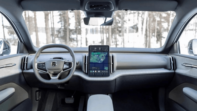 Volvo trình làng phiên bản SUV điện - EX30 Cross Country