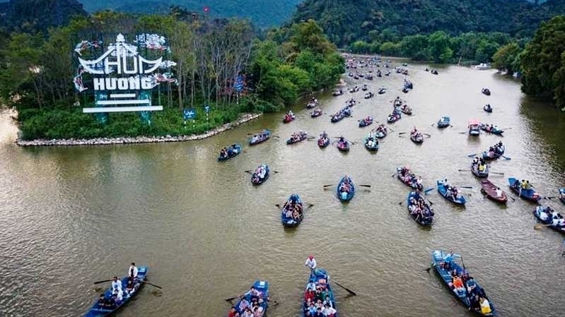 ĐBQH. Bùi Hoài Sơn: Phải đặt văn hóa, cộng đồng là vị trí trung tâm của lễ hội, không để yếu tố thương mại chi phối