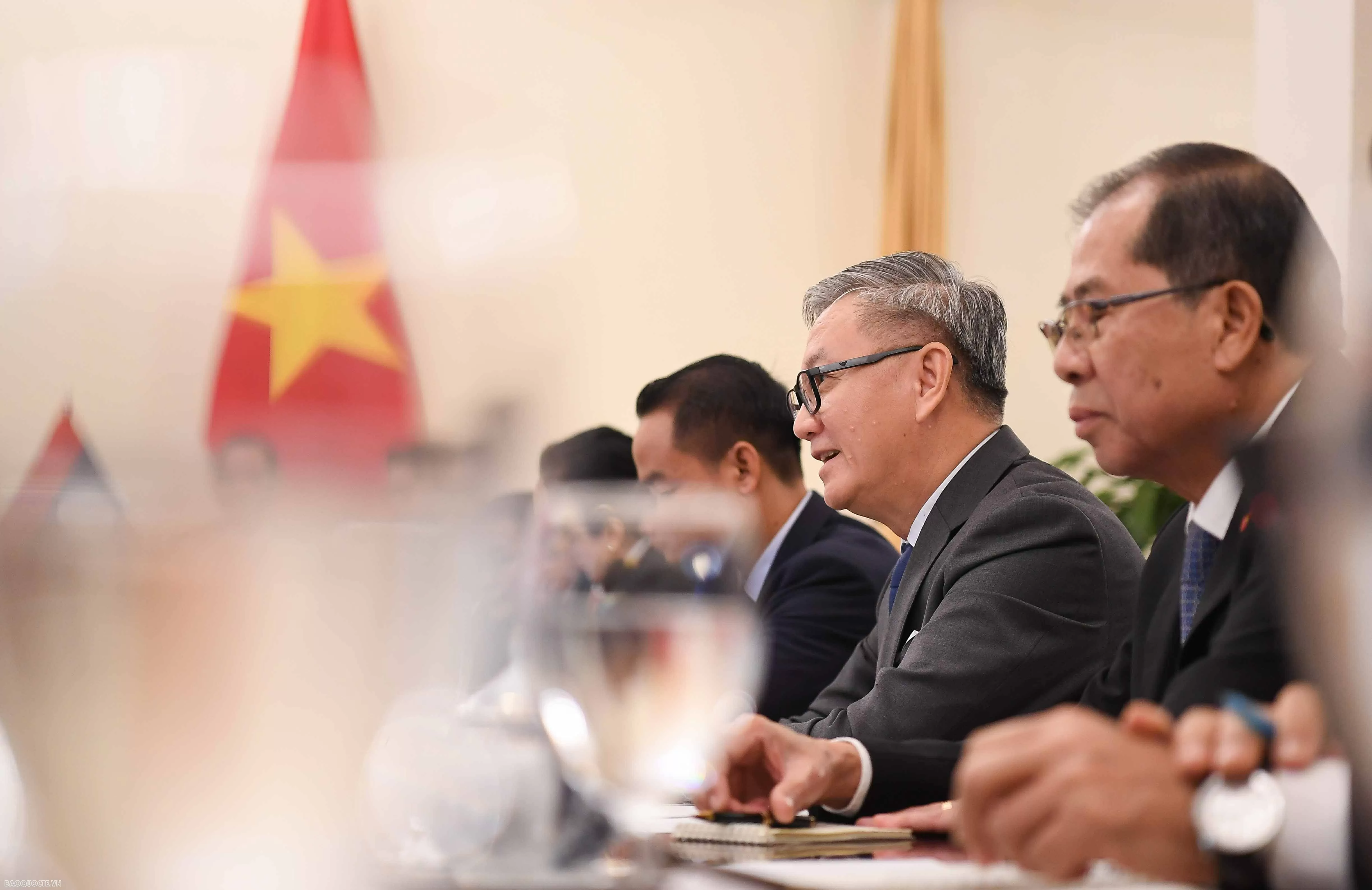Phó Thủ tướng, Bộ trưởng Ngoại giao Bùi Thanh Sơn đón, hội đàm với Bộ trưởng Ngoại giao Lào