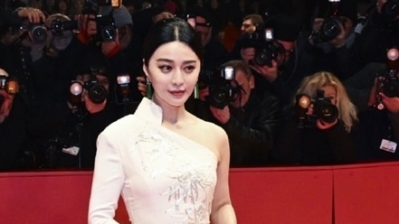 Dự Liên hoan phim Berlin 2025, Phạm Băng Băng diện đầm phong cách Trung Hoa độc đáo