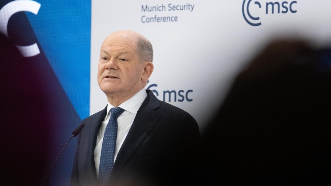 Mỹ kêu gọi Đức 'để ngỏ cánh cửa' trong bầu cử, Thủ tướng Scholz phản đối gắt, nói 'không chấp nhận người ngoài can thiệp vào nền dân chủ'