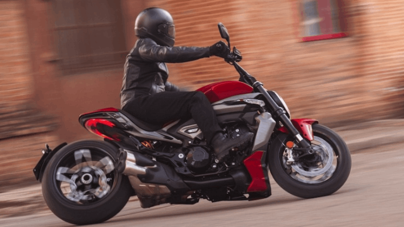 Cận cảnh Ducati XDiavel V4 lấy cảm hứng từ siêu xe Ferrari đầy ấn tượng Cận cảnh Ducati XDiavel V4 lấy cảm hứng từ siêu xe Ferrari đầy ấn tượng