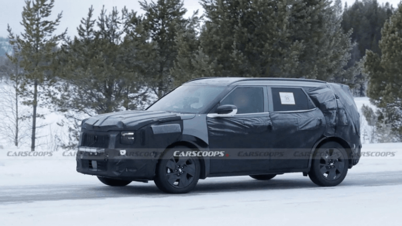 Bắt gặp Kia Seltos 2026 chạy thử nghiệm trong lớp ngụy trang