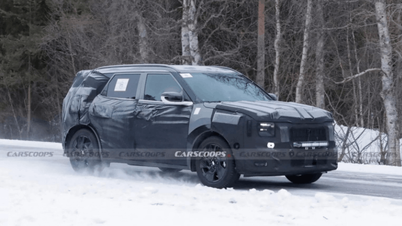 Bắt gặp Kia Seltos 2026 chạy thử nghiệm trong lớp ngụy trang
