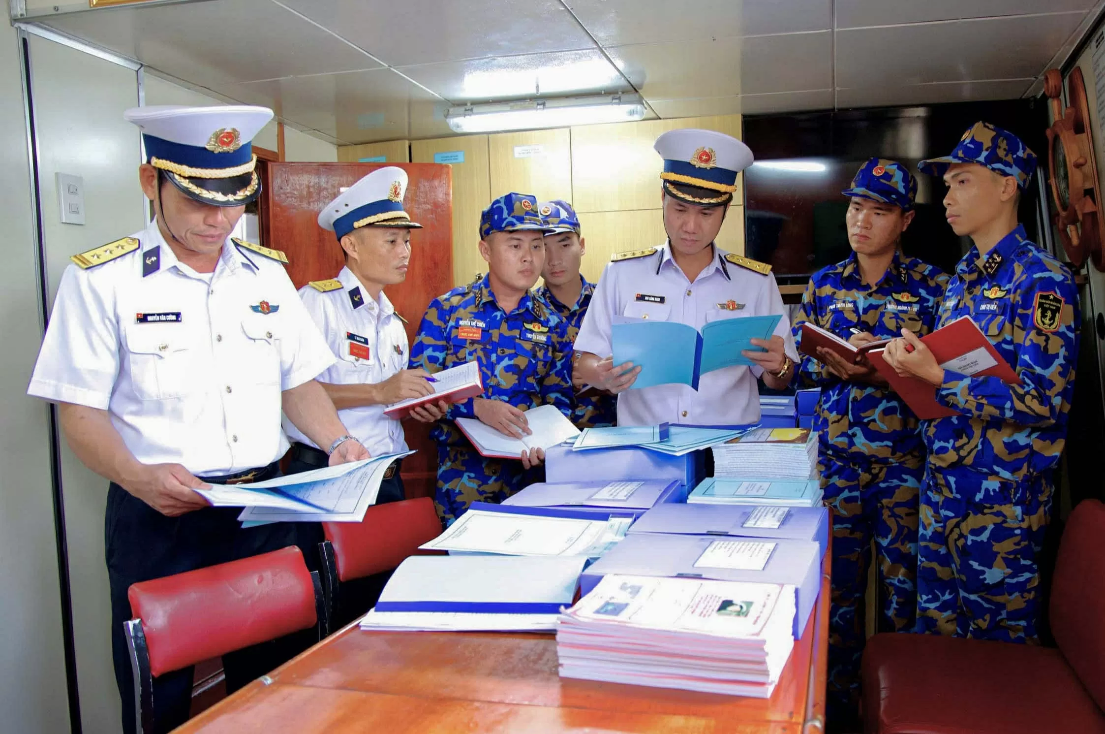 Bộ Tư lệnh Vùng 5 Hải quân kiểm tra công tác chuẩn bị huấn luyện tại các đơn vị Bộ Tư lệnh Vùng 5 Hải quân kiểm tra công tác chuẩn bị huấn luyện tại các đơn vị